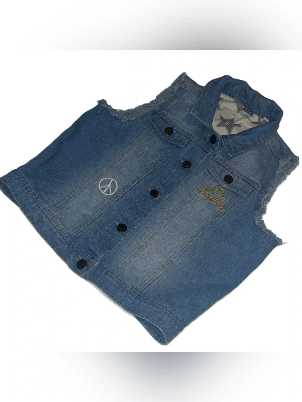 Junk Food Clothing features •embroidered